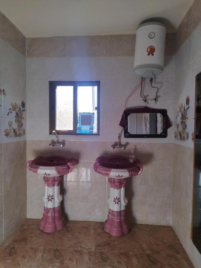 Private Room With Cultural Experience And Great Landscapes Sirfa Bagian luar foto