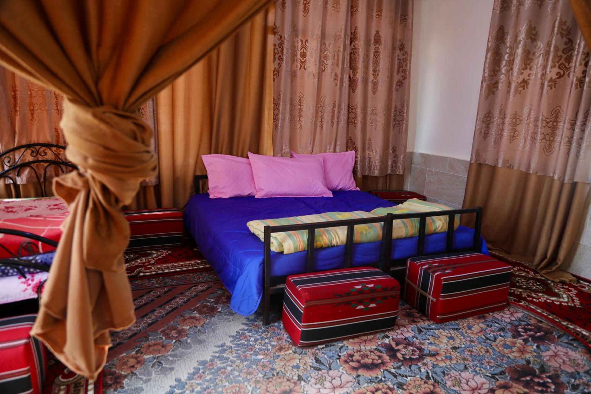 Private Room With Cultural Experience And Great Landscapes Sirfa Bagian luar foto
